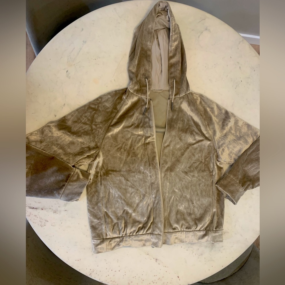Stunning Brunello Cucinelli velour hoodie Size 44